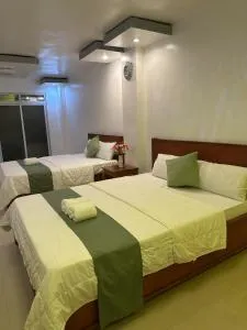 RVS BIRDLAND STAYCATION - 帕古普