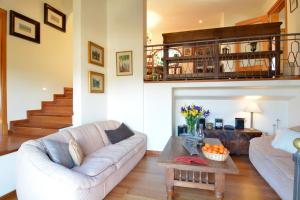 Villa with incredible sea views and pool Up To 7