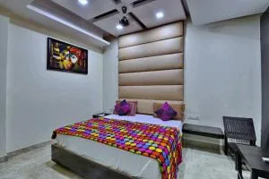 Hotel Samrat - Machhrauli