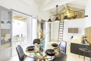 Vico II - Exclusive house with garden img2