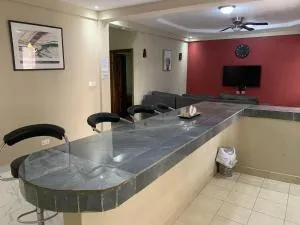 Light on a hill inn apartment - Winneba
