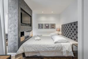 Romanca Deluxe Studio - City View