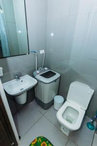 The Vibrant Condo Cool Stays 4254 Memorable Swim Gym Park Laugh