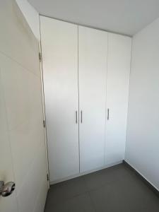 Ocean view, terrace and pool