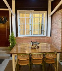 Olivescape- Charming & Cozy Wooden Cabin