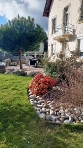 Maisons de vacances Maison spacieuse a Montsalvy avec grand jardin et terrasse : photos des chambres