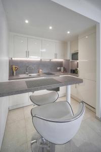 FRGK - 127 Croisette " Modern Studio 40m2 Palm Beach"