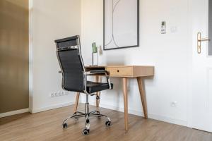 Blueground Prague 2 furnished Náměstí Míru PRG-44