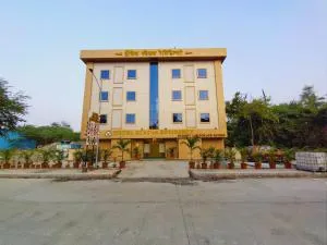 Hotel Status Residency - Mangrul