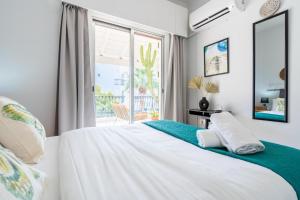 Lazy River 1-Bedroom Apartment