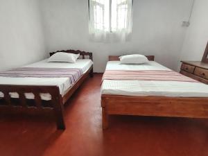 Sanda Hiru Home