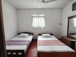 Sanda Hiru Home