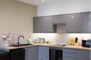 Crown View Apartments