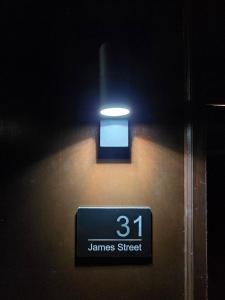 Modern Studio Apartment in Blackburn Town Centre