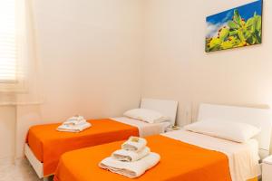 Un Girasole sul Mare - Rooms & Apartment