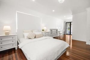 Charming Home in Algester close to plaza