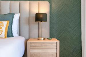 Lagos Design - Stylish & Spacious Retreat