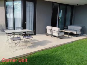 Waterfall Luxury Apartment