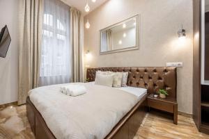 Luxe n Charm Central Grand Suite by Prestige Homes