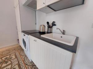 Bari LandLord 242 - CENTRAL STATION APARTMENT