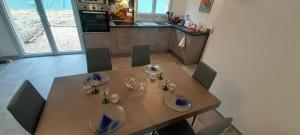 Maisons de vacances Maison neuve 14km beauval jardin wifi PMR : photos des chambres
