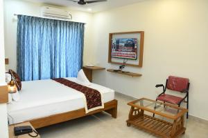 M R Residency Lokapur