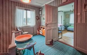 Awesome Home In Virserum With Wifi