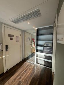 Beautiful apt 200M from the boardwalk