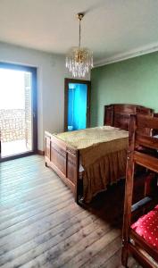 Cantucci and Vin Santo House