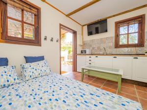 Cubos Mijas Finca Huerta Rica Buganvilla