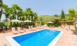 Cubos Mijas Finca Huerta Rica Buganvilla