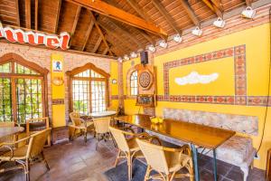 Cubos Mijas Finca Huerta Rica Buganvilla