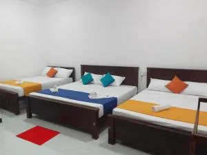 Induwara hotel - Kombichankulama