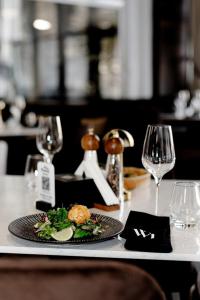 Westhills Cottage Town & Spa