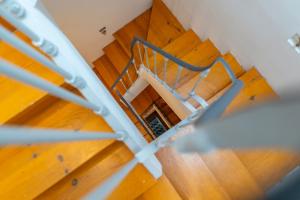 Bica Apartment by Pedro