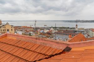 Bica Apartment by Pedro