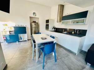 Villas Villa COEFFICIENT 65 - Emplacement PARFAIT, calme et propre : Villa 2 Chambres