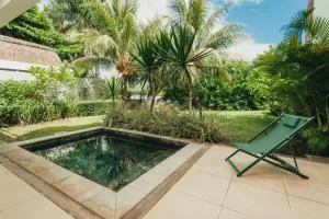 Lakaz Filao - Premium Apartment - private pool & garden - AC - Riviere Noire