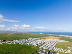 Hilltop Holiday Park