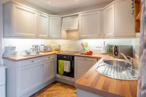 Brackenhurst Cottage by Big Skies Cottages
