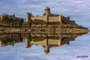 Maisons de vacances Gite Cote d-Emeraude : photos des chambres