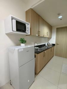 Barkada Room by Metro Staycation