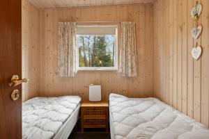 Cozy Summer House Near Beach And Nature