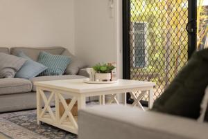 Little Coastal Boho Home - Neverending Summer Fun near Themeparks & close to M1 exit