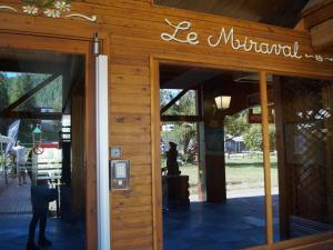 Appartements Grand T4 renove, 90m², Pra Loup 1600, 8 pers, pres des pistes, balcon et box a skis - FR-1-165A-76 : photos des chambres