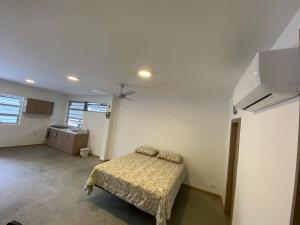 Apartaestudio cerca de la vía 40