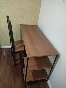 Casa Com 2 quartos, Garagem Ar tv