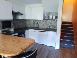 Appartement Triplex 2 Pièces · Ski aux Pieds · Terrasse - FR-1-181-2624