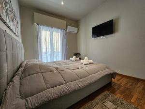 J&G Luxury Apartment - Athens Town