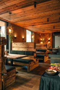 Mountain Shelter Apartments